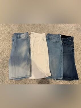Bermuda Shorts Denim Bundle - Set of 4 — Size 8